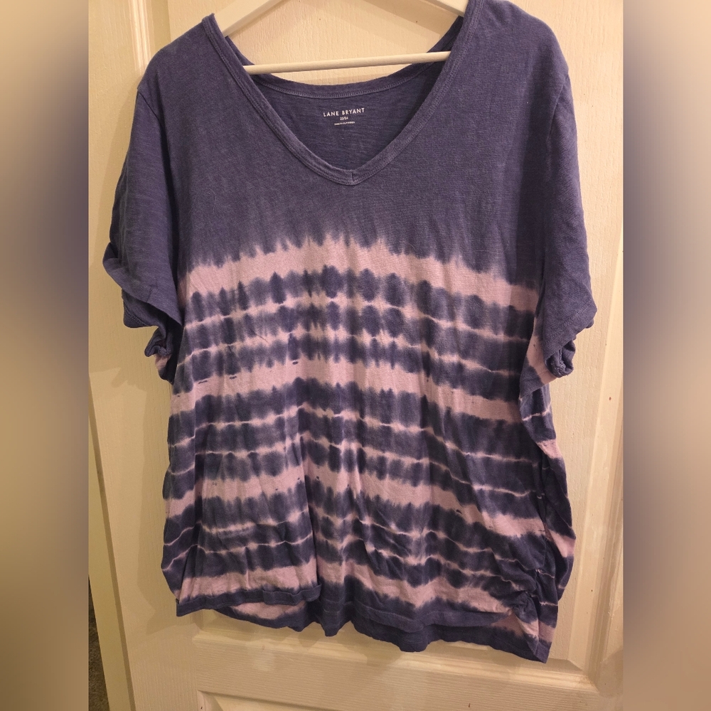 Lane Bryant Relaxed V-Neck Tie-Dye Top in Purple and Pink with Side Ruching